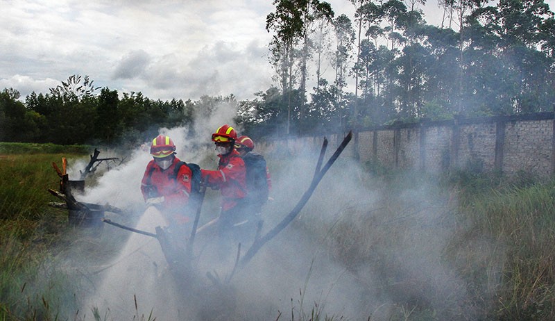 Simulasi Pemadaman Kebakaran Hutan dan Lahan - Bagian 1