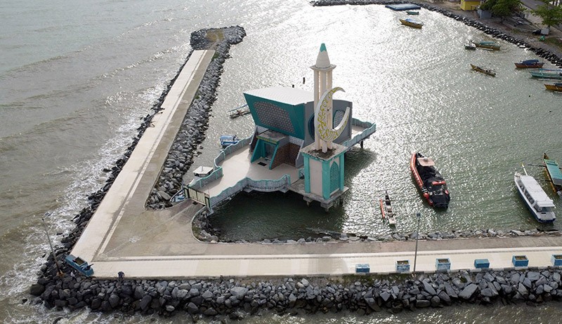 Masjid Sujud Ikon Kabupaten Pohuwato Gorontalo - Bagian 2