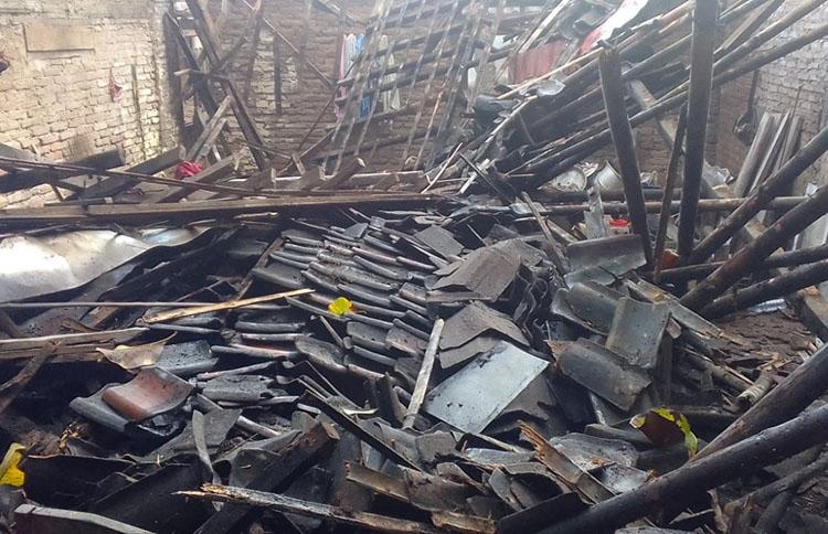 Dapur Milik Lansia Miskin di Bantul Roboh, Bangunan Lapuk Tak Kuat Menopang Hujan
