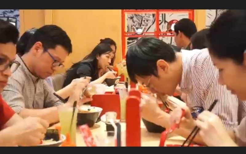 Lezatnya Mi Ramen Cita Rasa Bumbu Lokal di Palembang