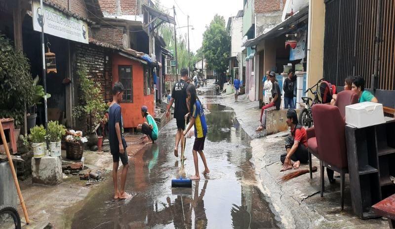 Banjir Solo Surut, Ratusan Warga Terdampak Mulai Kembali Ke Rumah