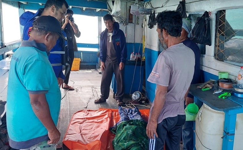 Diduga Sakit, ABK KM Harapan Kita Bersama Meninggal di Perairan Lepar Pongok