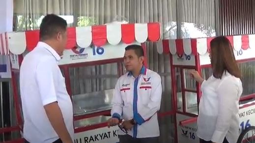 Partai Perindo Bagikan Gerobak Gratis bagi Pelaku UMKM di Banggai Sulteng