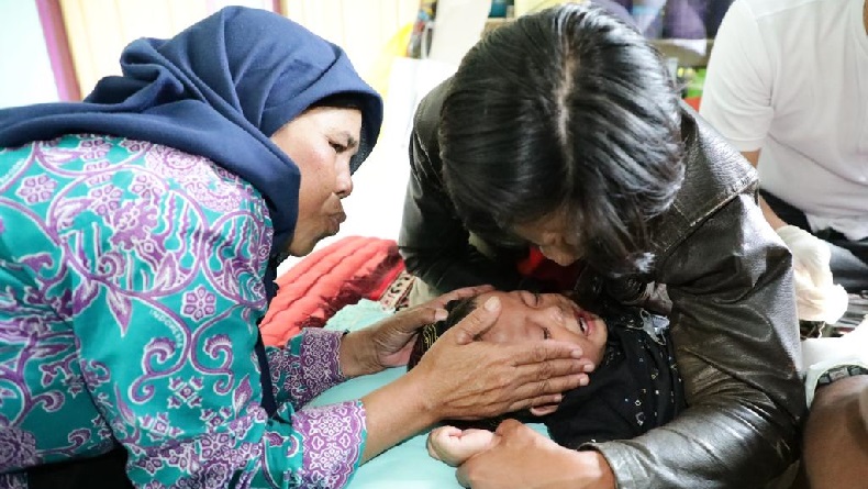 Anak di Rongga KBB Ikut Khitan Massal, Orang Tuanya Dilayani Cek Kesehatan Gratis