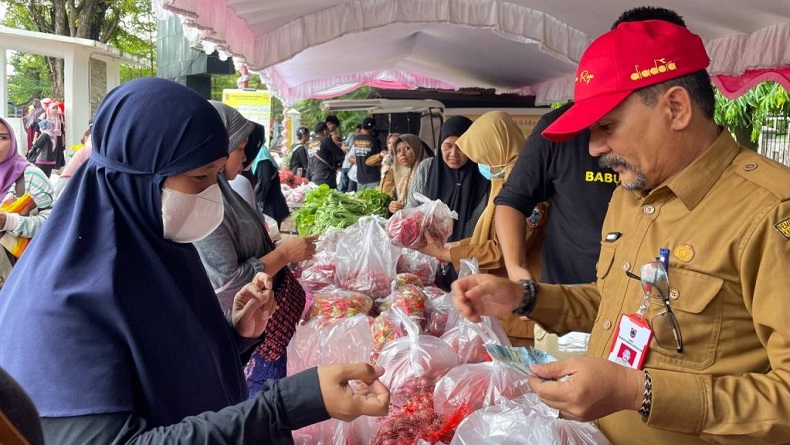 Gelar Pasar Murah, Pemprov Kalsel Sediakan Ribuan Liter Migor hingga 2,5 Ton Bawang Merah