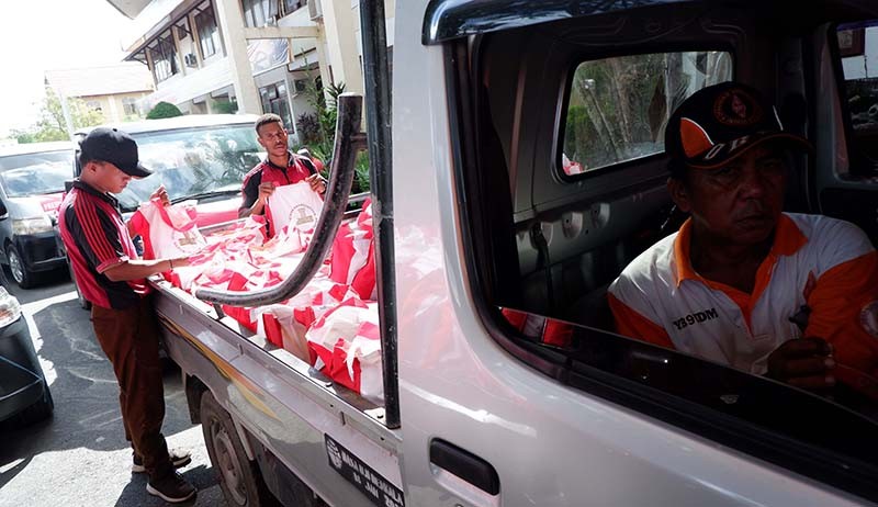 Ribuan Paket Sembako dari Presiden untuk Korban Gempa Jayapura - Bagian 2