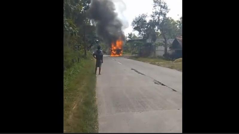 Truk Terbakar di Jalan Raya Blora-Purwodadi, Terdengar 3 Kali Ledakan