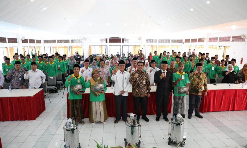 Ratusan Santri di Jateng Dilatih Usaha Laundry, Ini Tujuannya