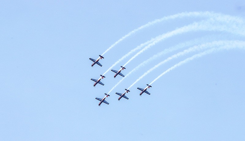 Melihat Manuver Jupiter TNI AU di Langit Danau Toba - Bagian 3