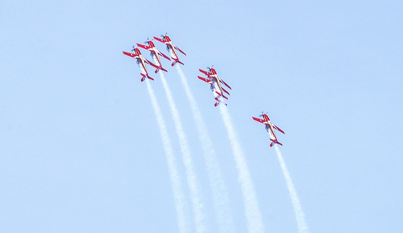 Melihat Manuver Jupiter TNI AU di Langit Danau Toba - Bagian 5