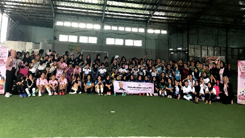 Warga Antusias Saksikan Liga Futsal Putri dan Jajan di Pasar Kuliner UMKM Indramayu