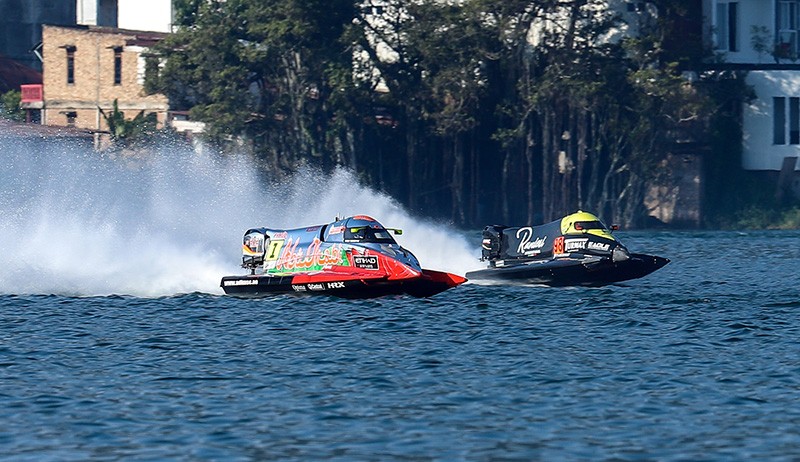 Kualifikasi Tercepat, Bartek Marszalek Start Terdepan Balapan F1 PowerBoat - Bagian 3