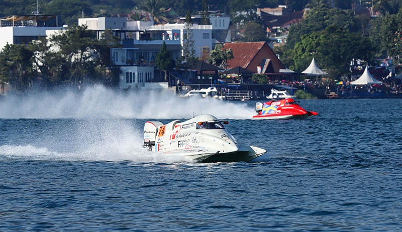 Kualifikasi Tercepat, Bartek Marszalek Start Terdepan Balapan F1 PowerBoat - Bagian 2