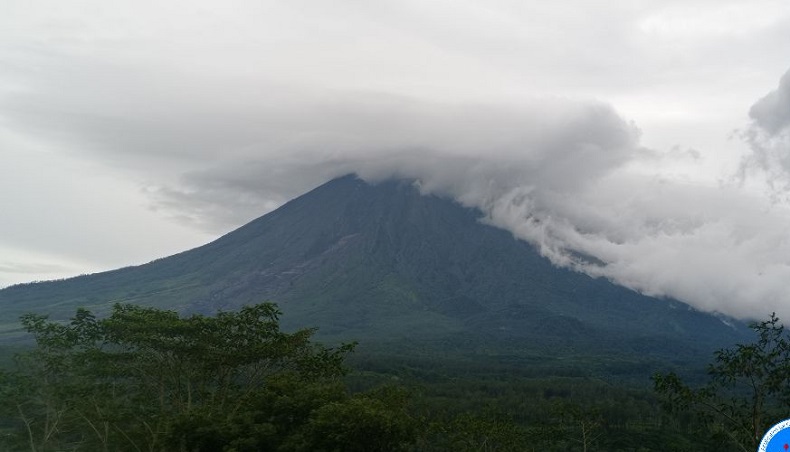 Gunung Semeru Keluarkan Awan Panas dan Banjir Lahar Dingin Minggu Pagi, Begini Kondisinya 