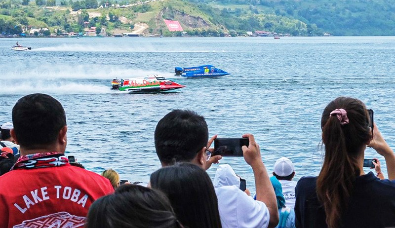 Danau Toba Populer di Dunia usai F1 Powerboat, Wamenparekraf Angela Tanoesoedibjo: Pacu Ekonomi Rakyat - Bagian 1