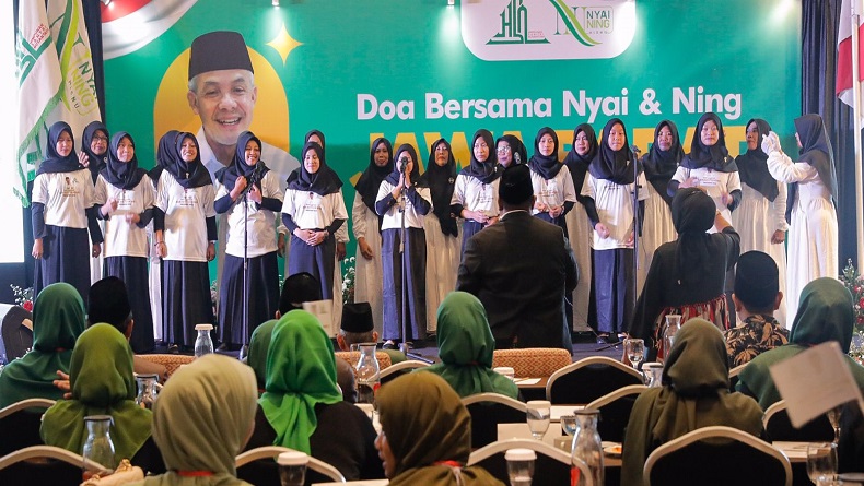 Ratusan Nyai dan Ning se-Jawa Barat Dukung Ganjar Pranowo Presiden