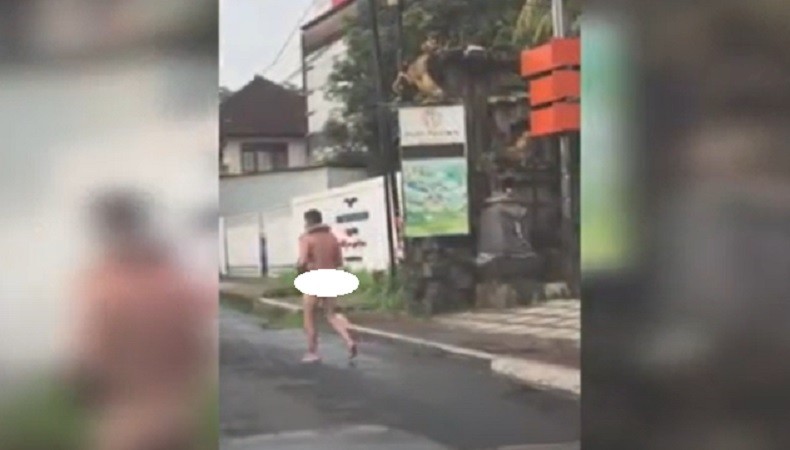 Bule Rusia Telanjang di Ubud Diduga Depresi, Sempat Ambil Barang Art Shop