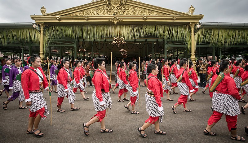 Kirab Kenaikan Takhta Mangkunegaran Kanjeng Gusti Pangeran Adipati Arya - Bagian 3