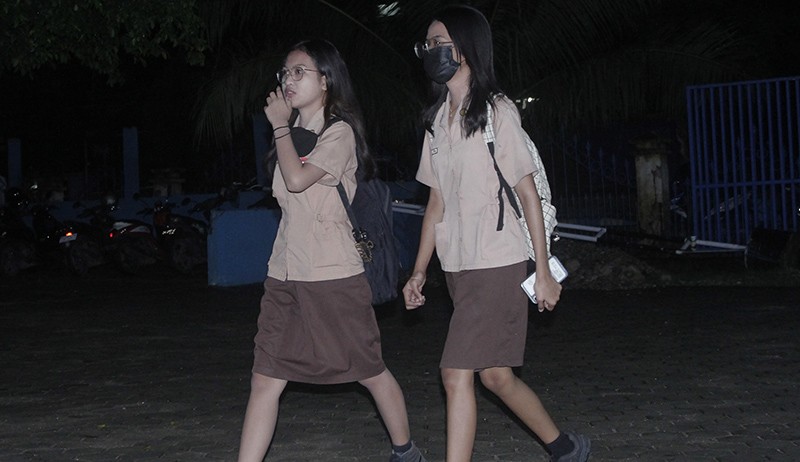 Potret Pelajar NTT Masuk Sekolah Jam 5 Subuh - Bagian 3