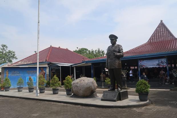 title Belanda Bantai 202 Warga di Dusun Kemusuk Tempat Kelahiran Soeharto, Begini Ceritanya  Belanda Bantai 202 Warga di Dusun Kemusuk Tempat Kelahiran Soeharto, Begini Ceritanya