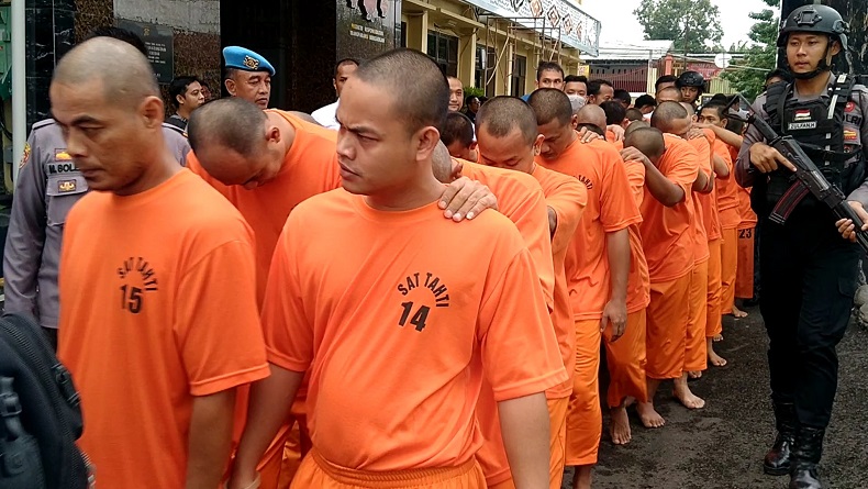 title Polisi Tangkap 29 Tersangka Pengedar Narkoba di Cirebon, Ini Tampangnya Polisi Tangkap 29 Tersangka Pengedar Narkoba di Cirebon, Ini Tampangnya