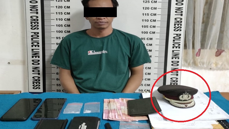 Pria Ini Simpan Sabu di Topi Polisi, Niat Kelabui Petugas
