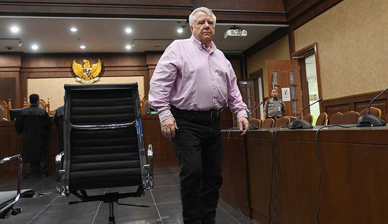 Warga Amerika Serikat Jalani Sidang Korupsi Sidang Pengadaan Satelit - Bagian 2