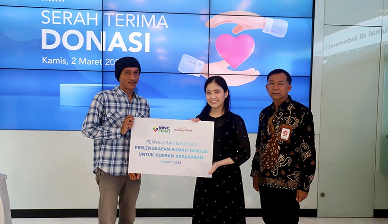 MNC Peduli Serahkan Bantuan untuk Korban Kebakaran Cipete Utara - Bagian 1