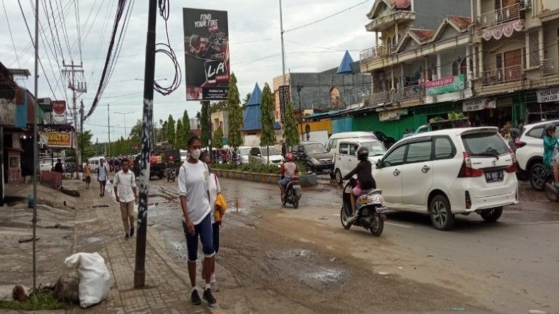 title Diguyur Hujan Deras, 4 Distrik di Jayapura Terendam Banjir Diguyur Hujan Deras, 4 Distrik di Jayapura Terendam Banjir