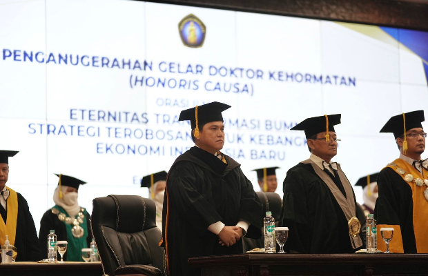 Erick Thohir Dapat Gelar Doktor Honoris Causa Dari Universitas Brawijaya