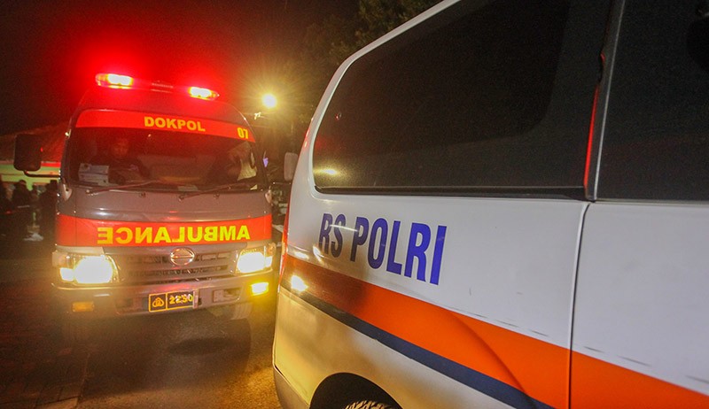 Jenazah Korban Kebakaran Depo Pertamina Plumpang Dibawa ke RS Polri - Bagian 3