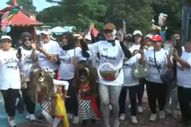 Senam Zumba Bareng Bacaleg Perindo Venna Melinda, Emak-Emak Kediri: Dia Dekat dengan Masyarakat