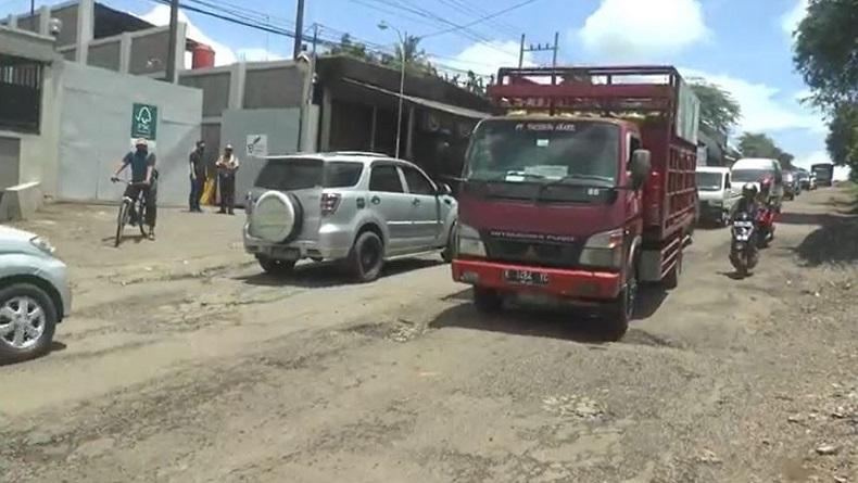 Warga Jepara Keluhkan Kerusakan Jalan, Ganggu Aktivitas dan Sebabkan Kecelakaan