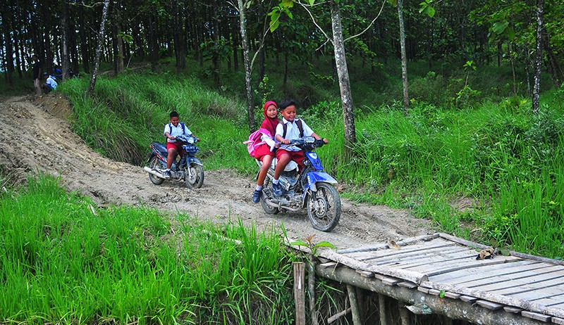 Pembangunan Jalan Belum Menyentuh Dusun di Grobogan Jawa Tengah - Bagian 2