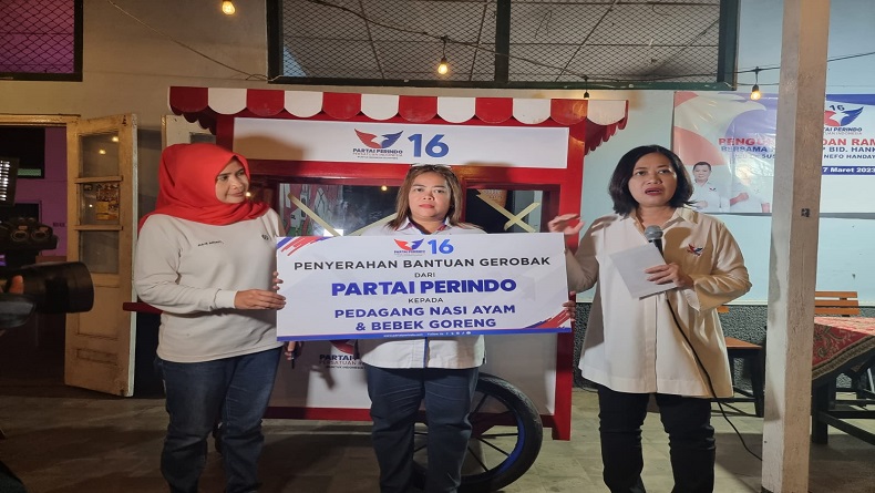 Terima Gerobak dari Partai Perindo, UMKM di Magelang Diharapkan Makin Laris 