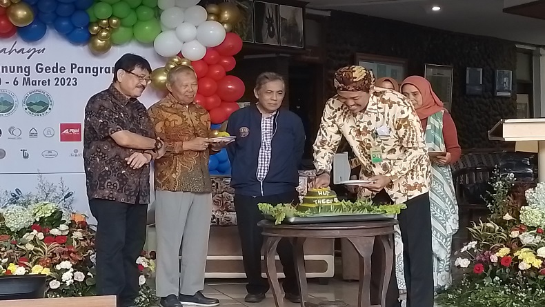 HUT ke-43 Taman Nasional Gunung Gede Pangrango,  Acara Puncak Digelar Ngabaso