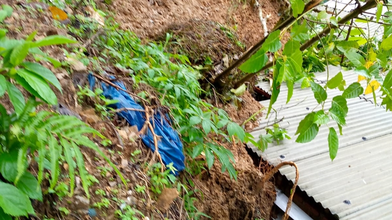 Tanah Longsor di Bandarlampung, 1 Rumah Warga Rusak Tertimpa Material