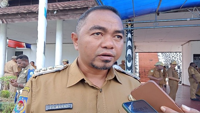 title Honorer K2 di Jayapura Segera Diproses Jadi PNS, Pjs Bupati: Lama Mengabdi Harus Dibantu Honorer K2 di Jayapura Segera Diproses Jadi PNS, Pjs Bupati: Lama Mengabdi Harus Dibantu