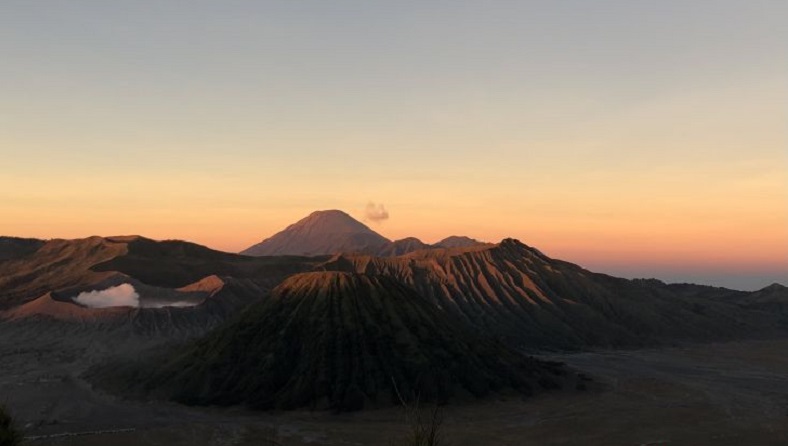 Harga Tiket Masuk Bromo 2024 di Hari Kerja dan Libur, Cek di Sini!