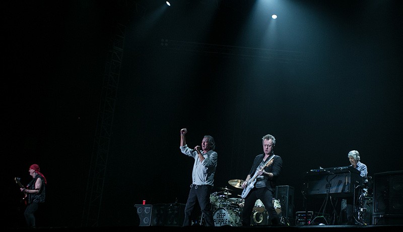 Foto-Foto Penampilan Deep Purple di Solo - Bagian 4