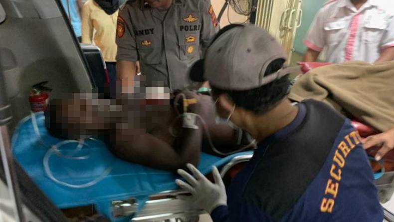 Ngeri, Pria di Mimika Ditikam OTK saat Boncengan Motor