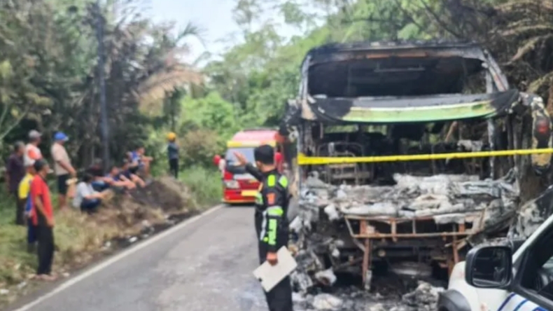Bus ALS Terbakar di Bukittinggi, Polisi: Tak Ada Korban Jiwa, Seluruh Penumpang Selamat