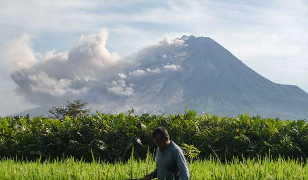 Sejarah Gunung Merapi dan Mitos Mbah Petruk
