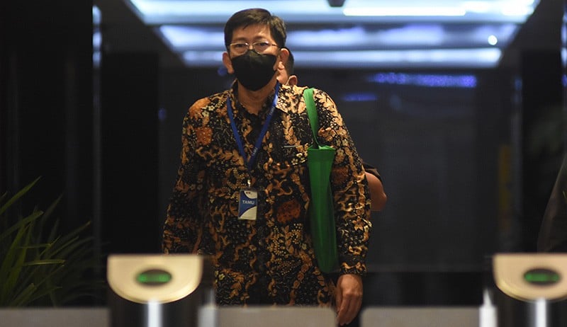 Kepala Kantor Pajak Madya Jakarta Timur Wahono Saputro Diperiksa KPK - Bagian 1