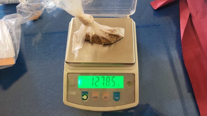 title Polisi Tangkap Pengepul Emas di Sarolangun, 1,1 Kg Emas Disita Polisi Tangkap Pengepul Emas di Sarolangun, 1,1 Kg Emas Disita