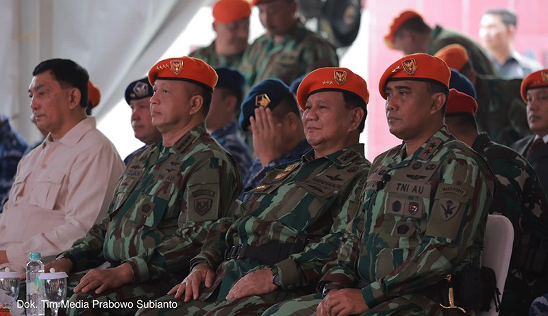 Menhan Prabowo Diangkat Jadi Warga Kehormatan Kopasgat TNI AU - Bagian 3