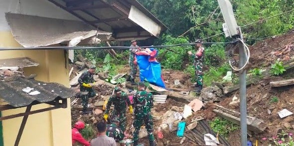 Warga Terdampak Longsor di Kampung Sirnasari Bogor Akan Direlokasi