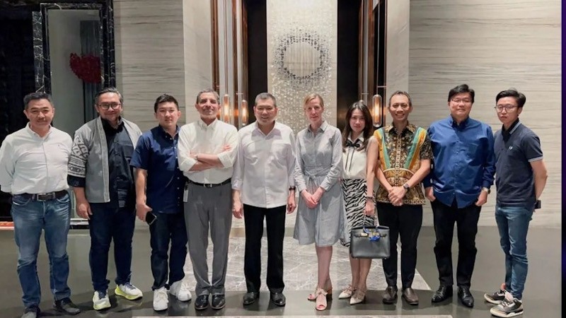 Foto Hary Tanoe Berdiskusi dengan Eksekutif YouTube - Bagian 1