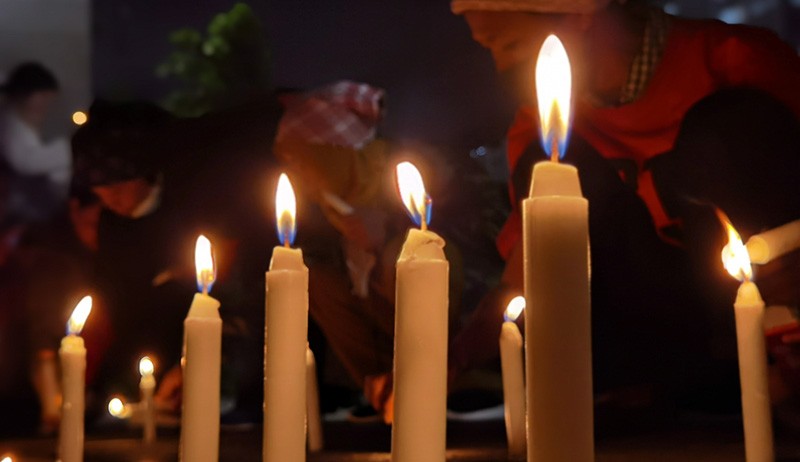 Aksi Nyalakan Lilin Tuntut Pengesahan RUU PPRT - Bagian 3