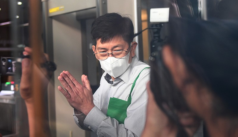 Pejabat Pajak Wahono Saputro Diperiksa KPK - Bagian 2